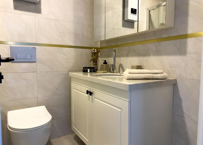 Qoople Elite 4 Elize 29 Boho Style In Premium Location Apartment